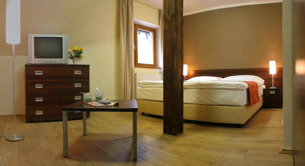Garden Hotel Mezna Hřensko Chambre photo